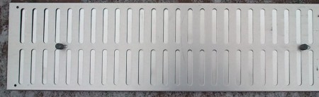 mřížka uzaviratelná 